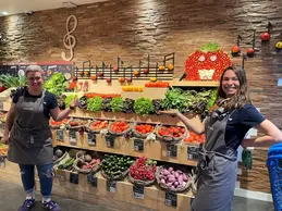 523-biocoop-clermont-ferrand-blatin-magasin-alimentation-bio-fruit-legume-equipe.webp